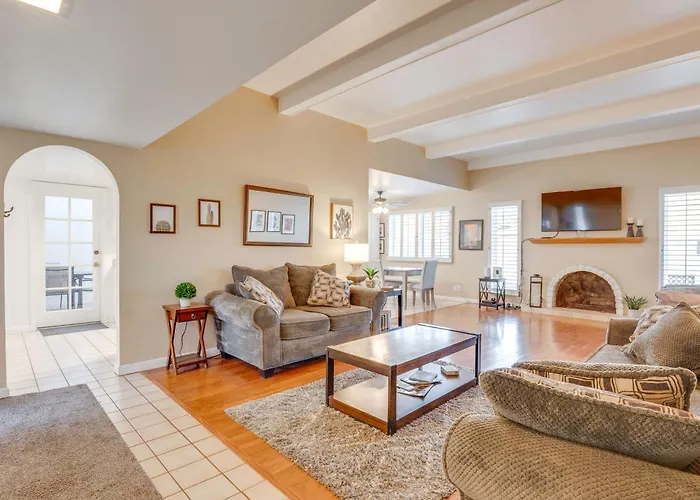 Holiday home 5 Mi To Camelback Ranch: Pet-friendly W/ Pool