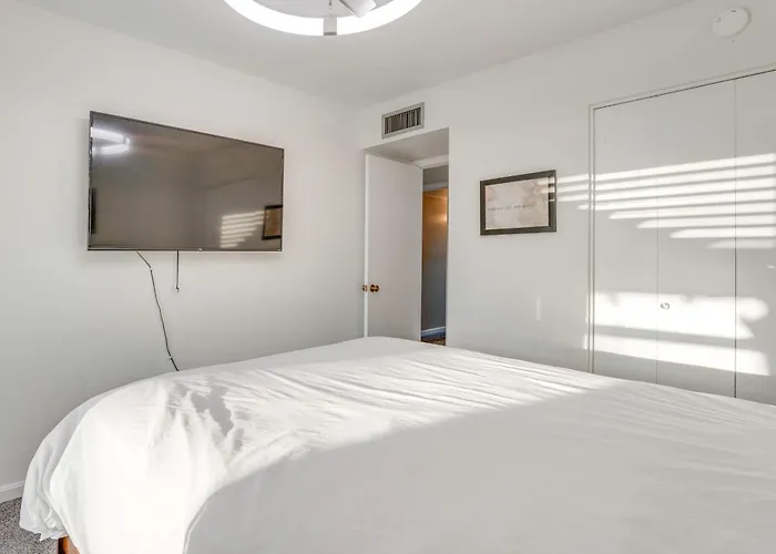 Holiday home 5 Mi To Camelback Ranch: Pet-friendly W/ Pool Litchfield Park